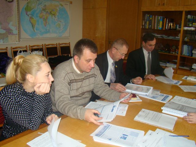 Засідання експертної групи в рамках проекту «Гармонізація розвитку туризму в сільській місцевості Карпатського регіону». Фото 2 Засідання експертної групи в рамках проекту «Гармонізація розвитку туризму в сільській місцевості Карпатського регіону». Фото 2